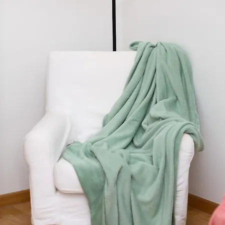 Warecka By Renters شقة *